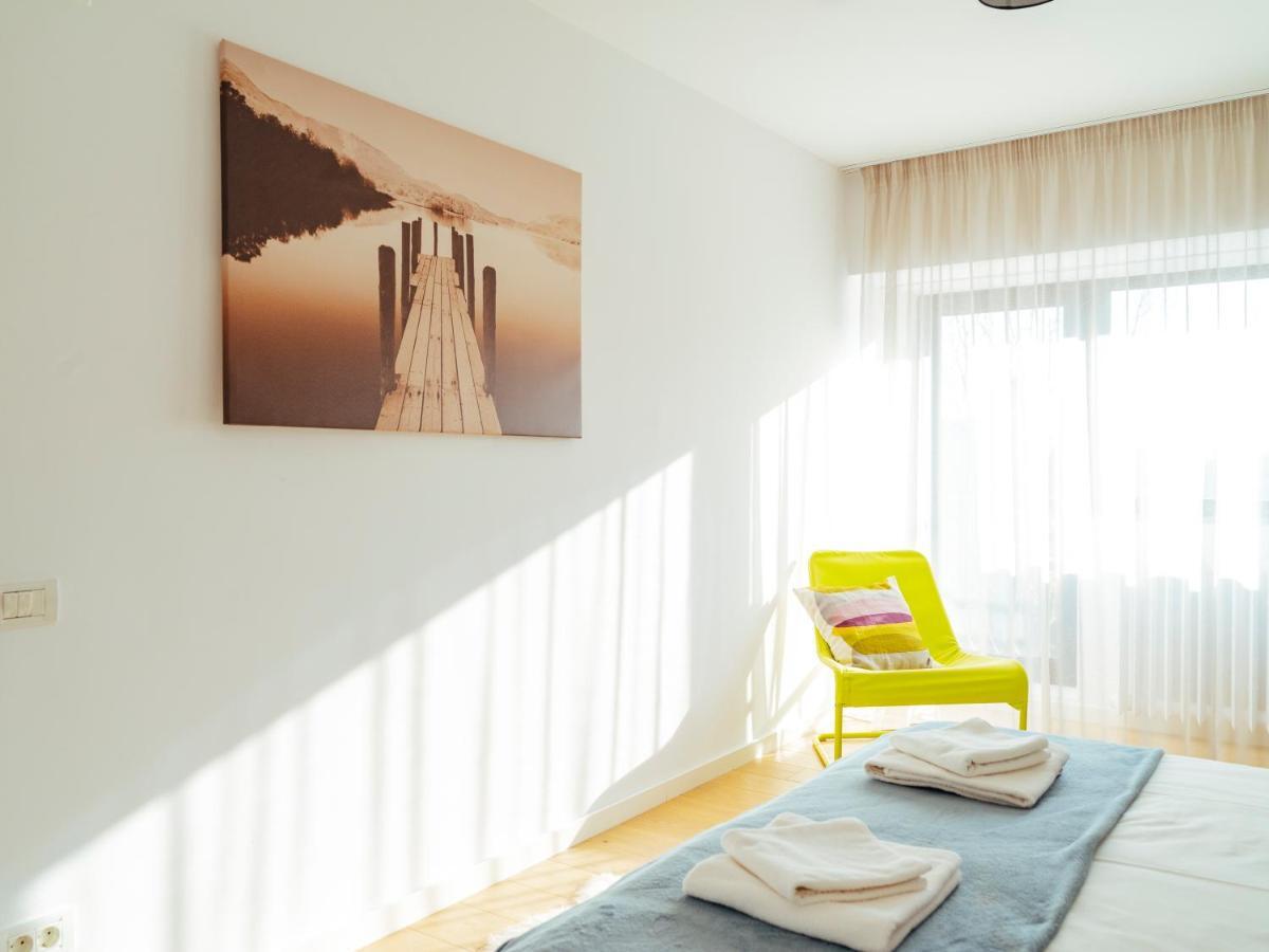 Central Modern Design Apartment Бухарест Екстер'єр фото